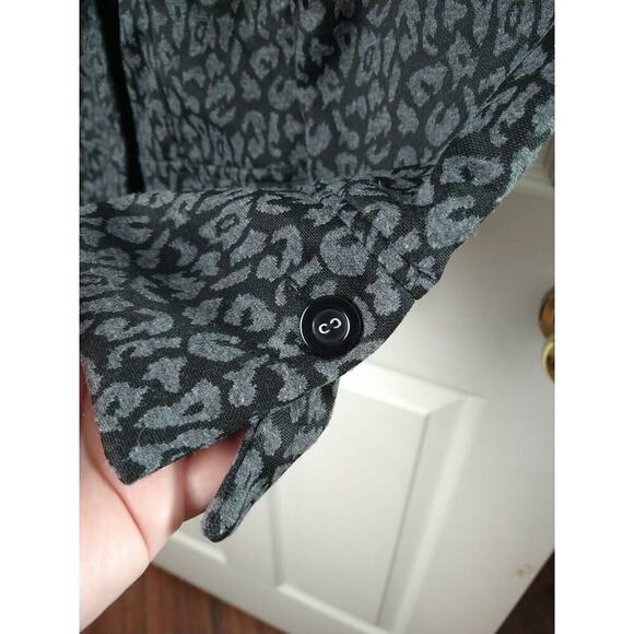 Garfield & Marks Woman M Blazer Black Grey Animal Print Two Button Belt... - Picture 7 of 11